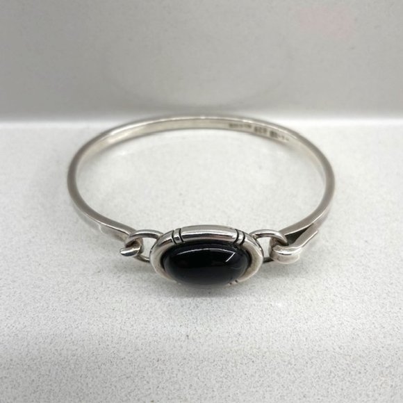 Vintage Sterling Silver Bangle/Bracelet with Onyx Center Stone - Picture 1 of 6
